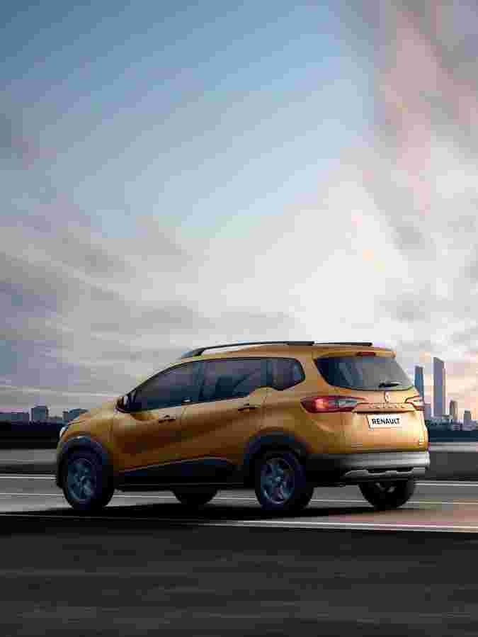 RENAULT Triber 6604 42 Car A4 Photo Print