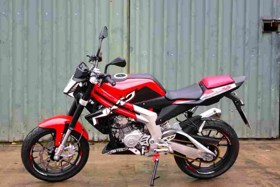 RIEJU MOTORS 125 NKD 8607 2 Car A4 Photo Print