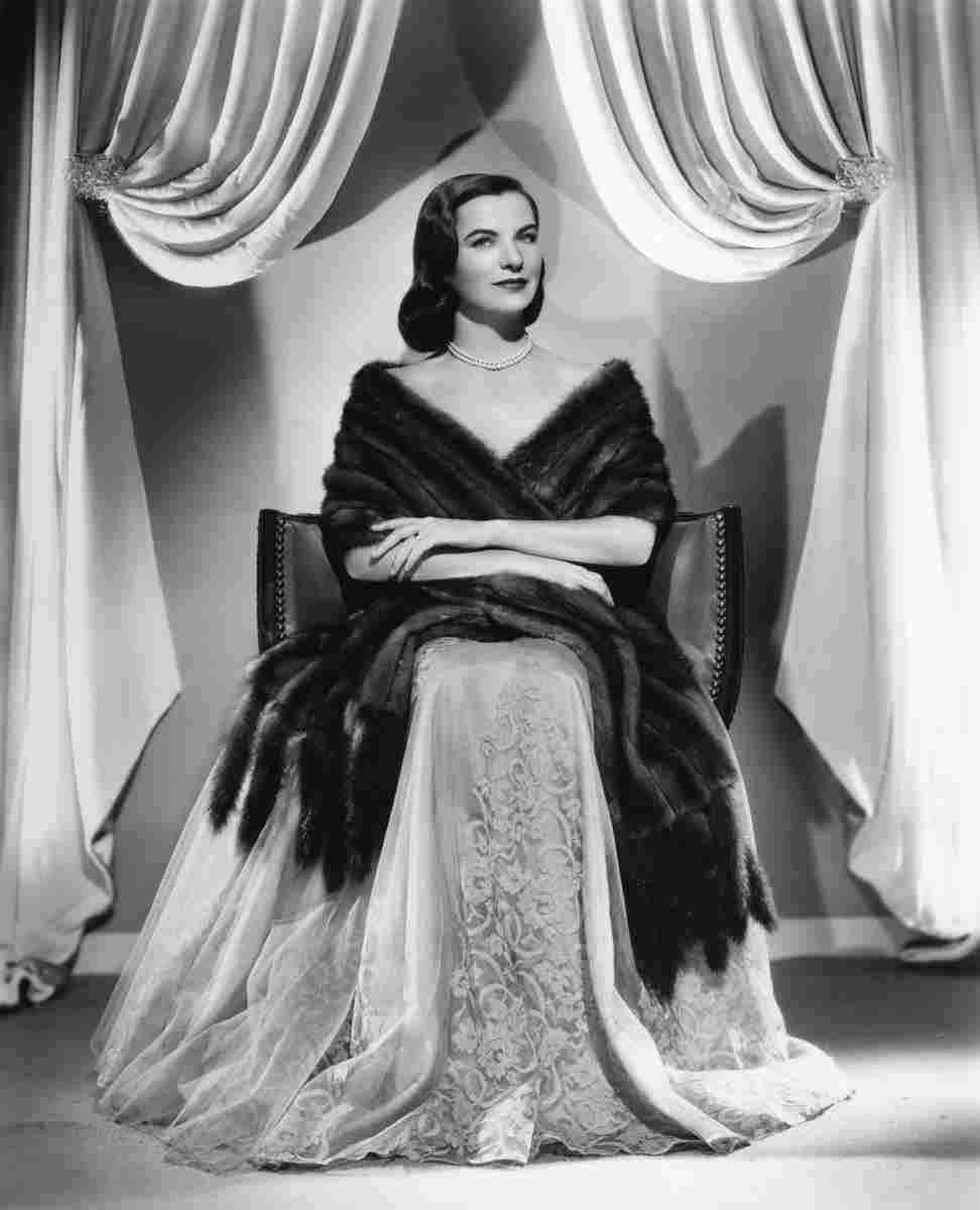 Raines Ella 2 film star poster A4 Photo Print