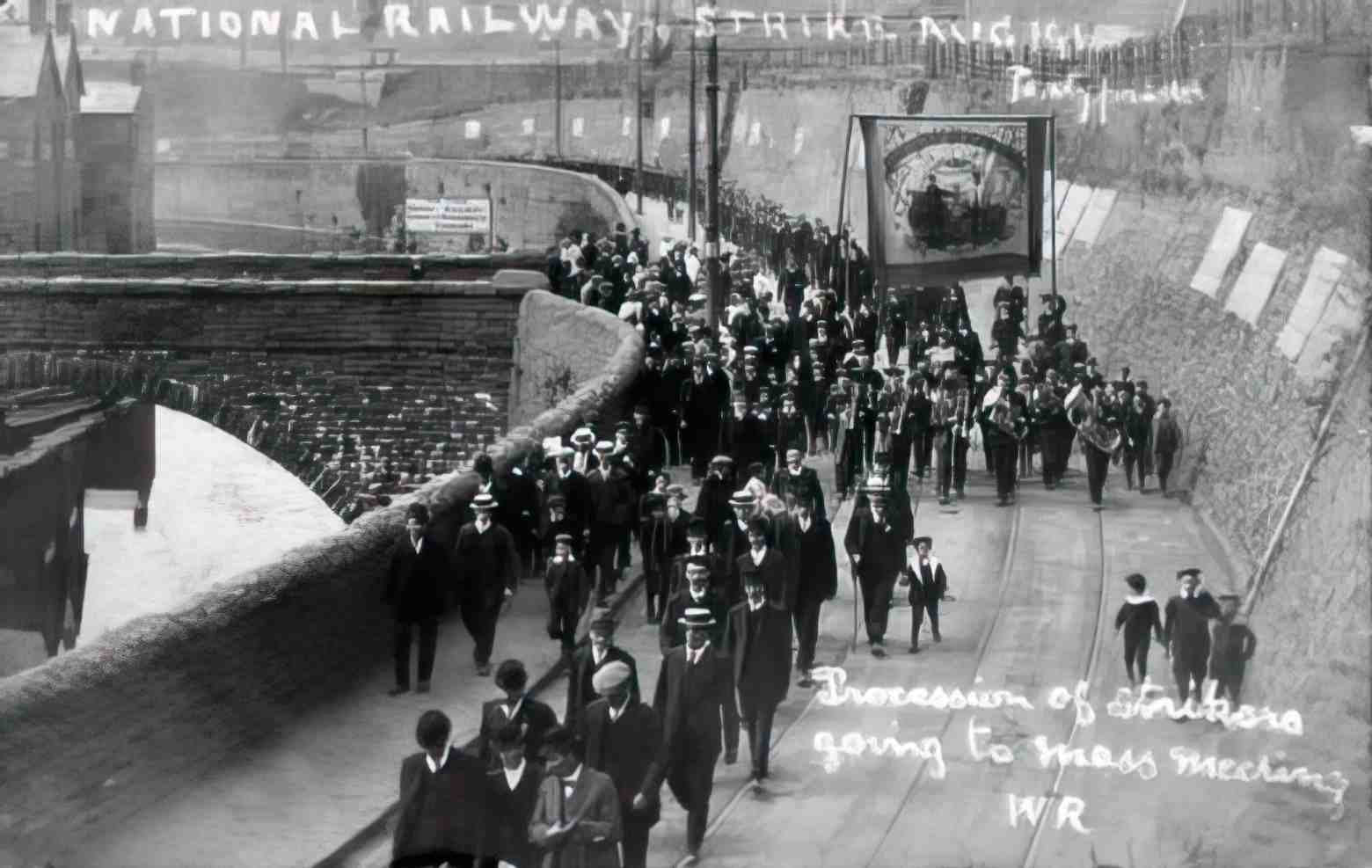 Rhondda Valleys Hopkinstown National Railway Strike Procession 1911 Vintage A4 Photo Print