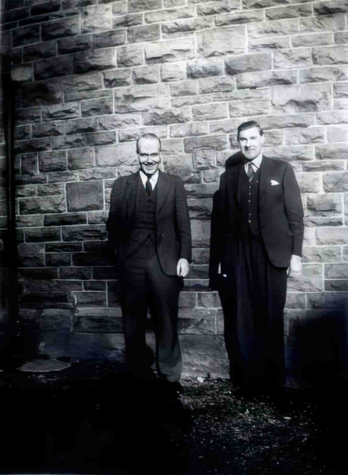 Rhondda Valleys Ynyshir Dr D Davies and Dr Bill Maxwell at the Poplars A4 Pho Vintage A4 Photo Print