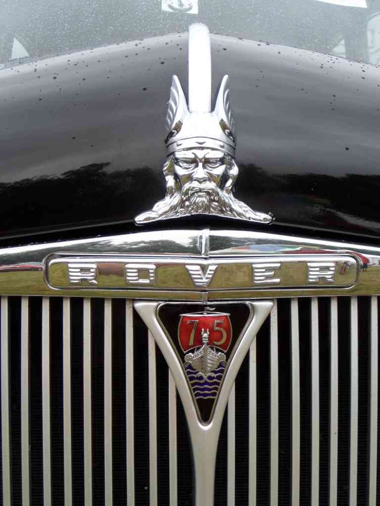 Rover Bonnet Grille Boot 2400 A4 Photo Print