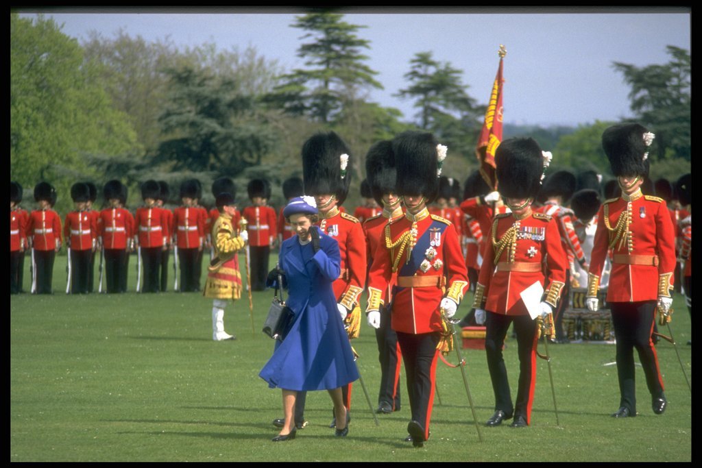 Royal Family UK GB England 165080 The Queen Prince Of Wales And Welsh Guards Regiment A4 Photo Print