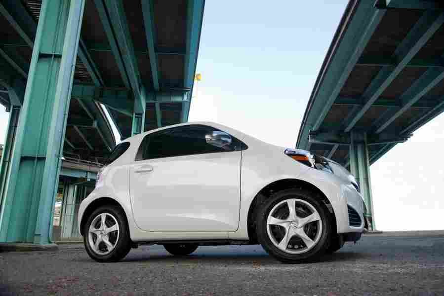 SCION iQ 4866 10 Car A4 Photo Print