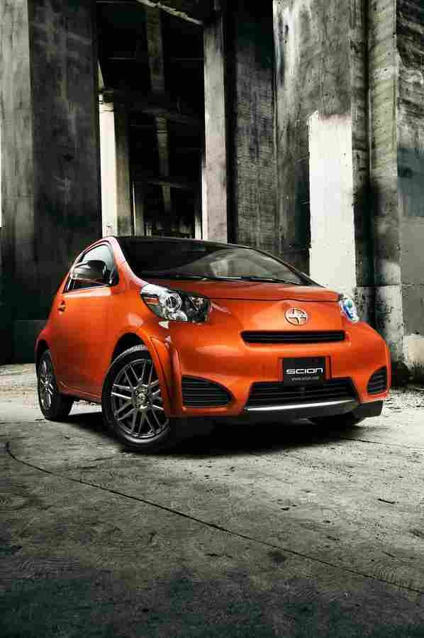 SCION iQ 4866 28 Car A4 Photo Print
