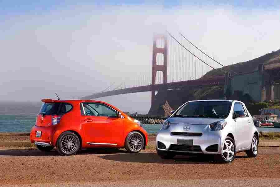 SCION iQ 4866 3 Car A4 Photo Print