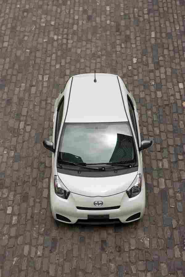 SCION iQ 4866 9 Car A4 Photo Print
