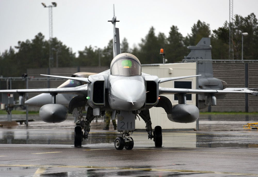 Saab Jas39 Gripen Lightweight Multirole Fighter Sweden 17 A4 Photo Print