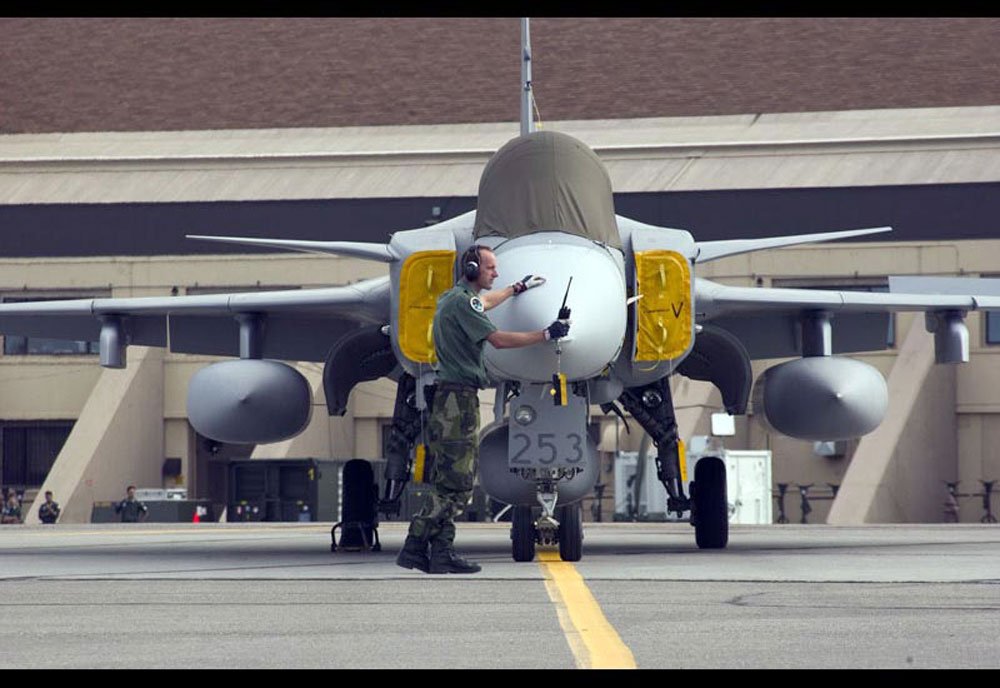 Saab Jas39 Gripen Lightweight Multirole Fighter Sweden 20 A4 Photo Print
