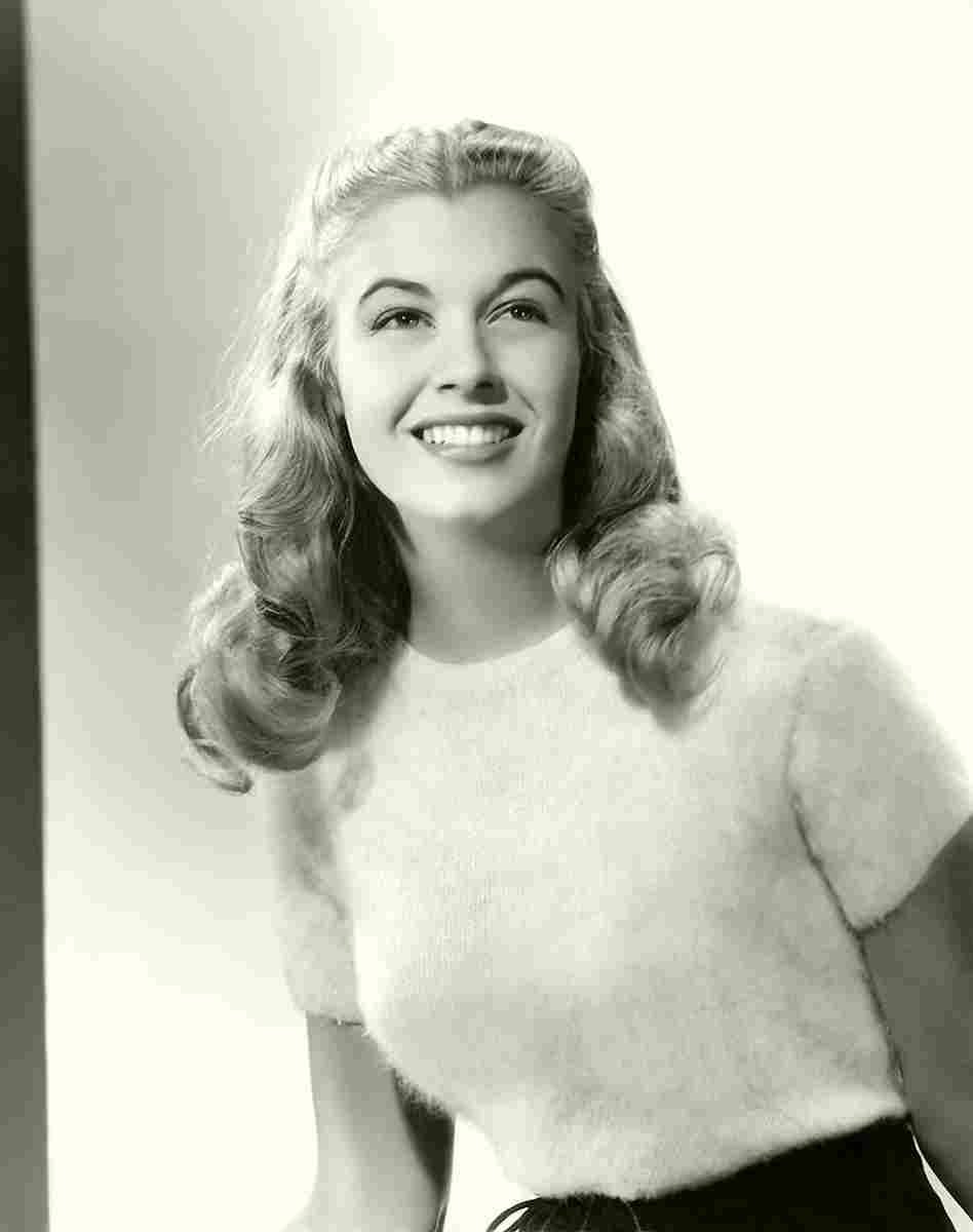 Saunders Nancy 1S film star poster A4 Photo Print