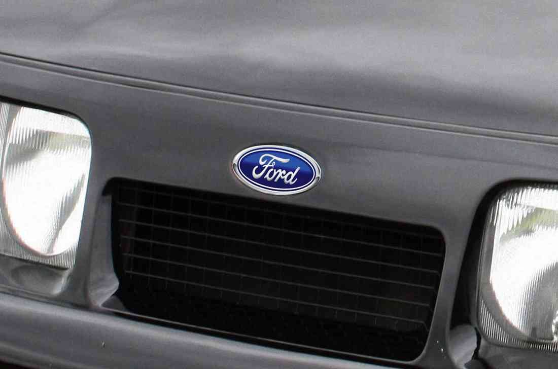 Sierra Cosworth RS bonnet grille black New logo A4 Photo Print