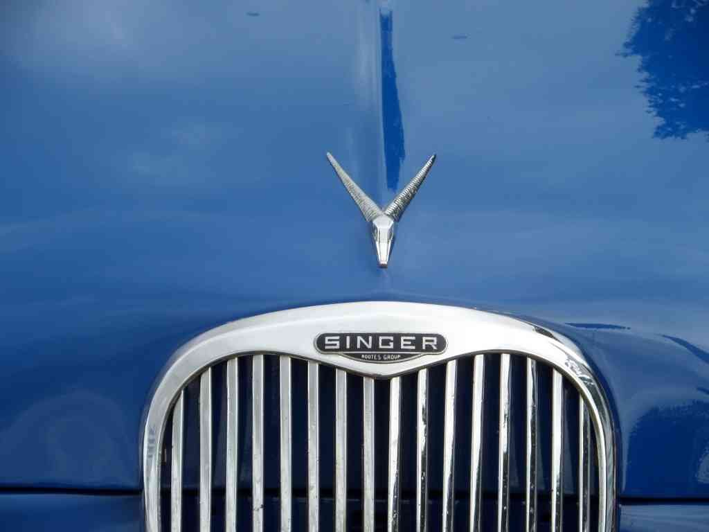 Singer Bonnet Grille Boot 2632 A4 Photo Print
