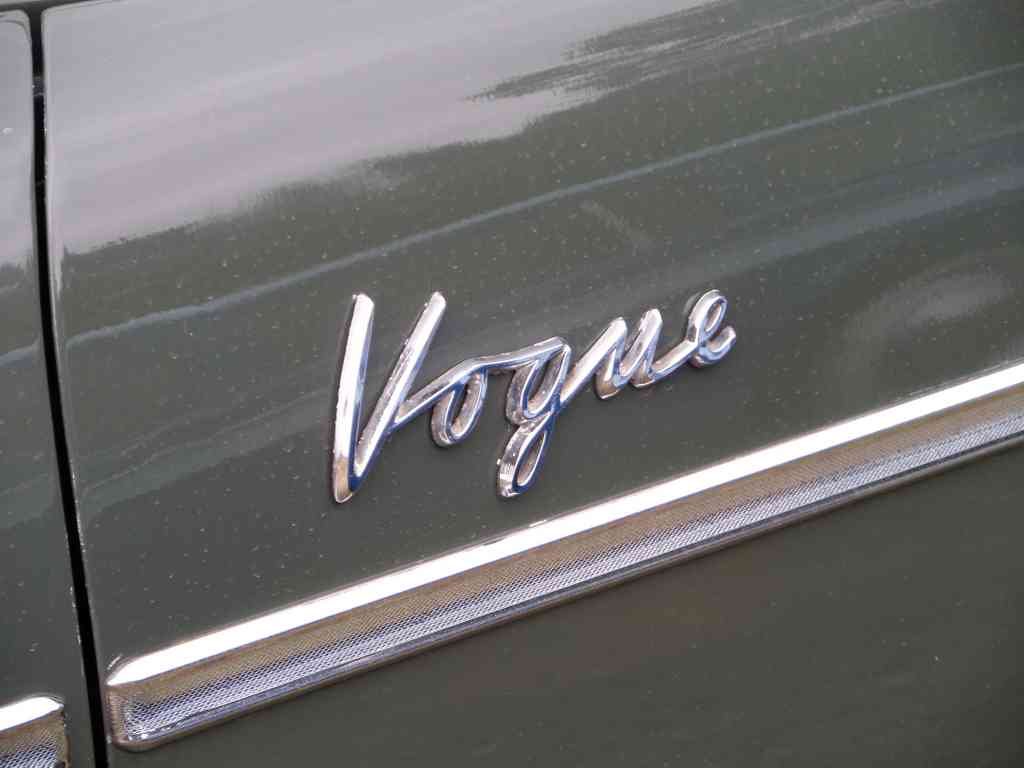 Singer Bonnet Grille Boot 2636 A4 Photo Print