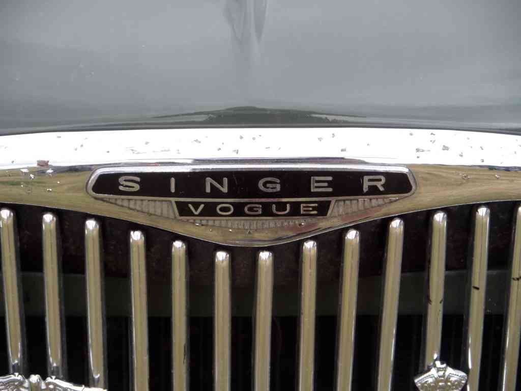 Singer Bonnet Grille Boot 2638 A4 Photo Print
