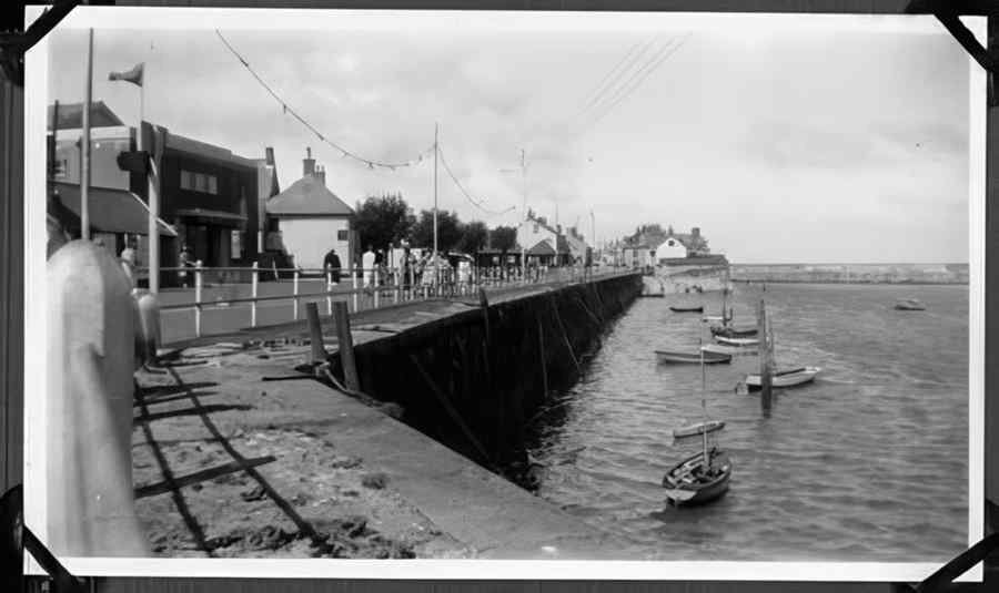 Somerset Vintage 182 A4 Photo Print
