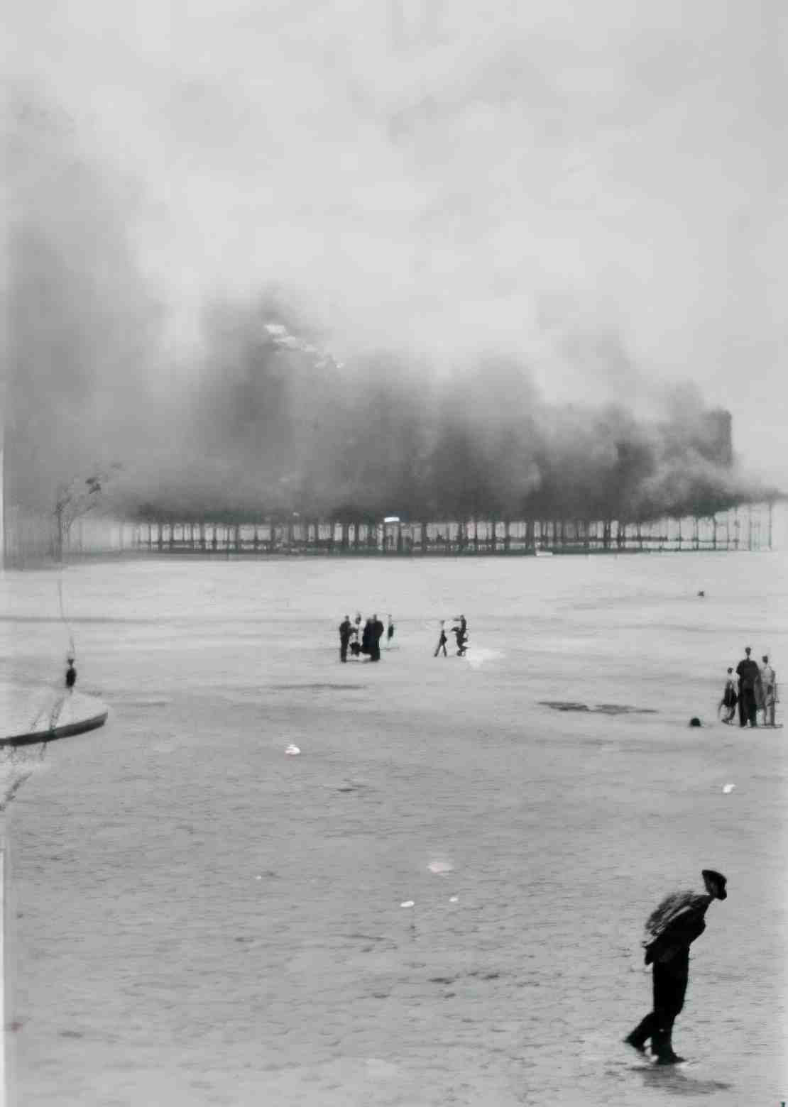 Somerset Weston Super Mare Pier Burning II Vintage A4 Photo Print