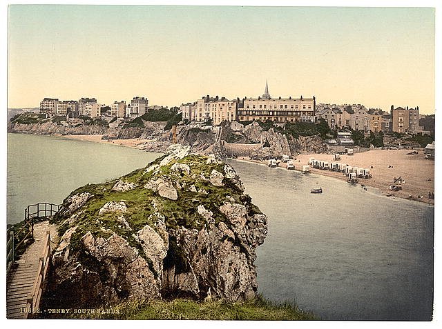 South sands Tenby Vintage A4 Photo Print