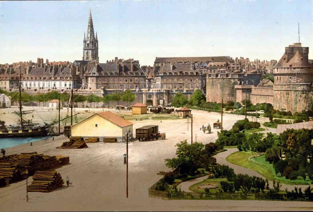 St Vincent Gate St Malo 05357u A4 Photo Print
