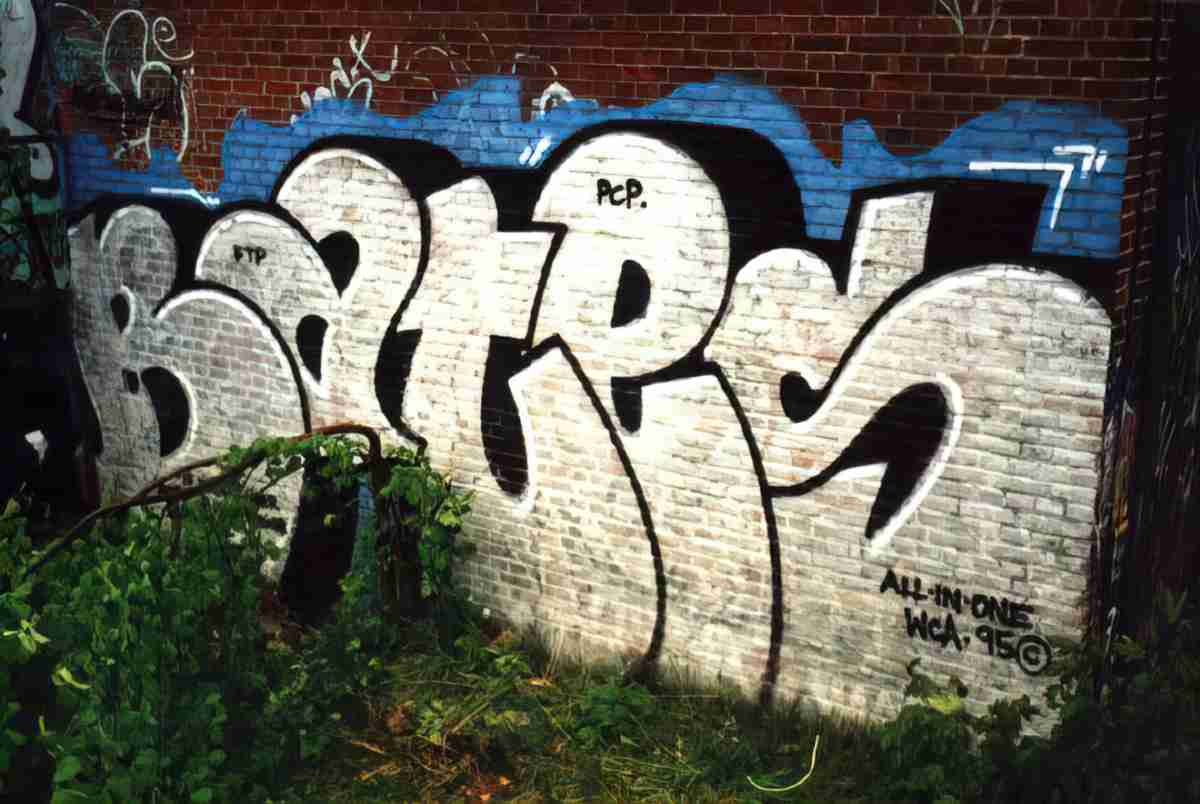 Street Art 0573 0548 GRAFFITI A4 Photo Print