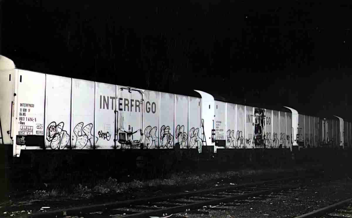 Street Art 1399 1375 GRAFFITI A4 Photo Print