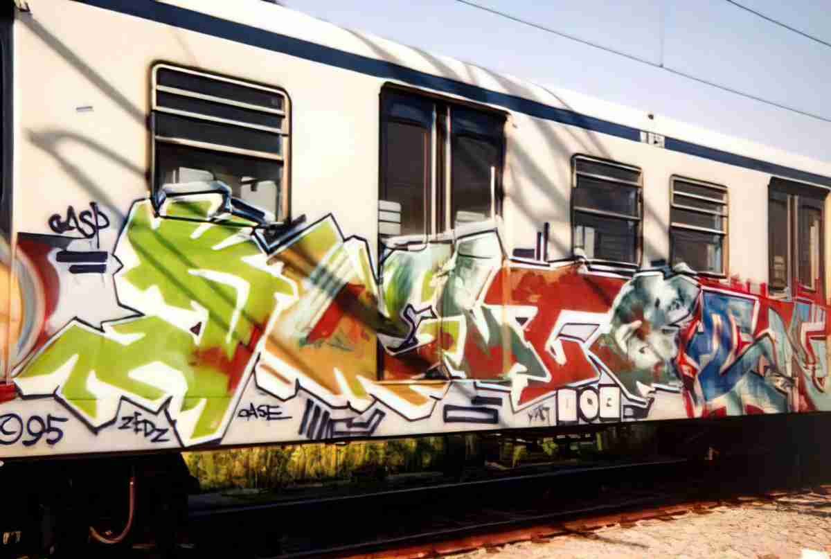 Street Art 2004 1982 GRAFFITI A4 Photo Print