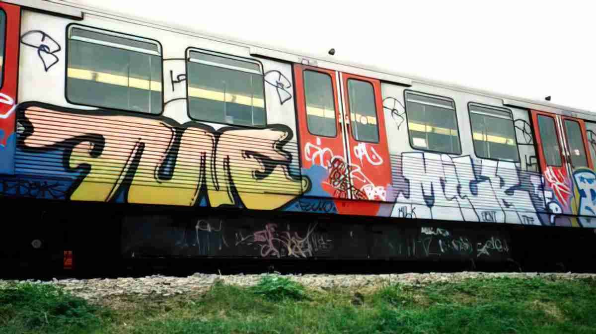 Street Art 2489 2470 GRAFFITI A4 Photo Print