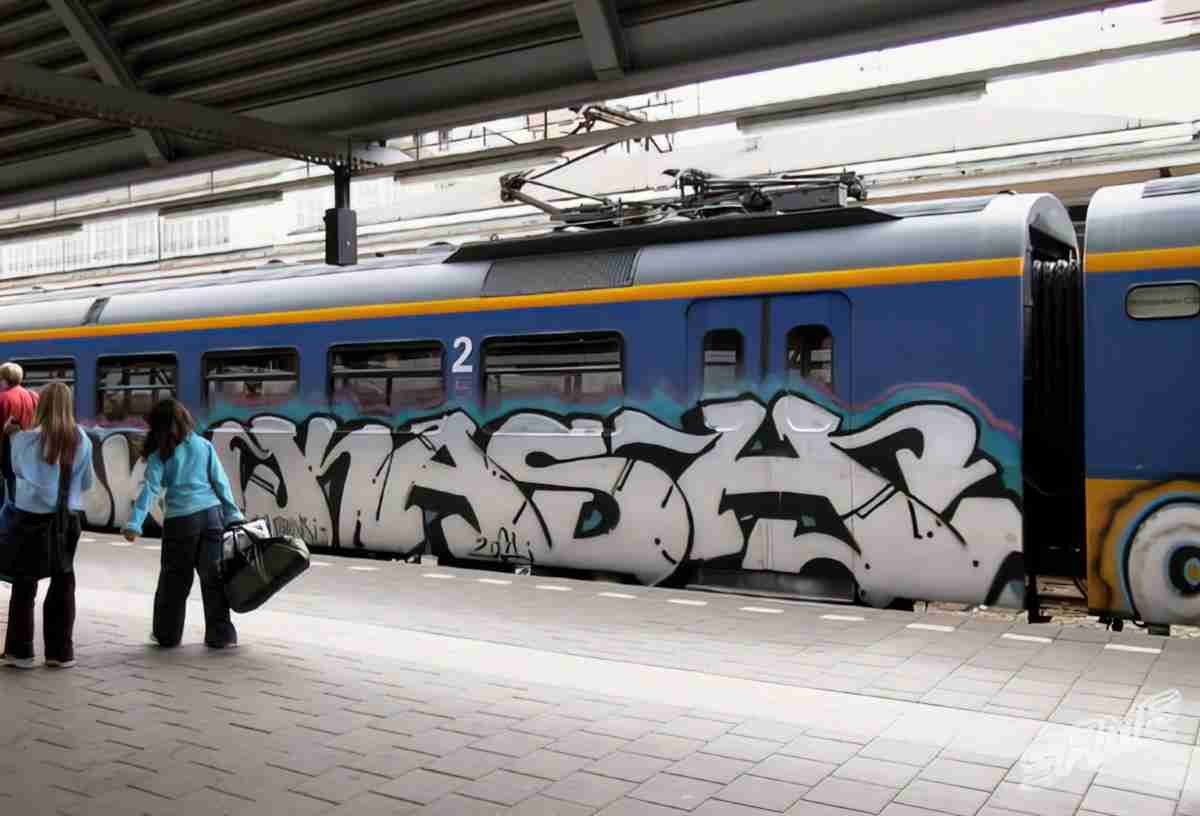 Street Art 3926 3921 GRAFFITI A4 Photo Print
