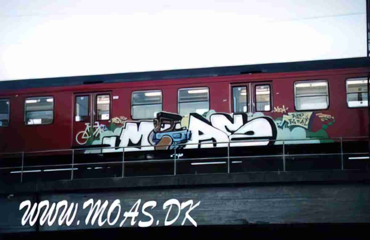 Street Art 4343 4341 GRAFFITI A4 Photo Print
