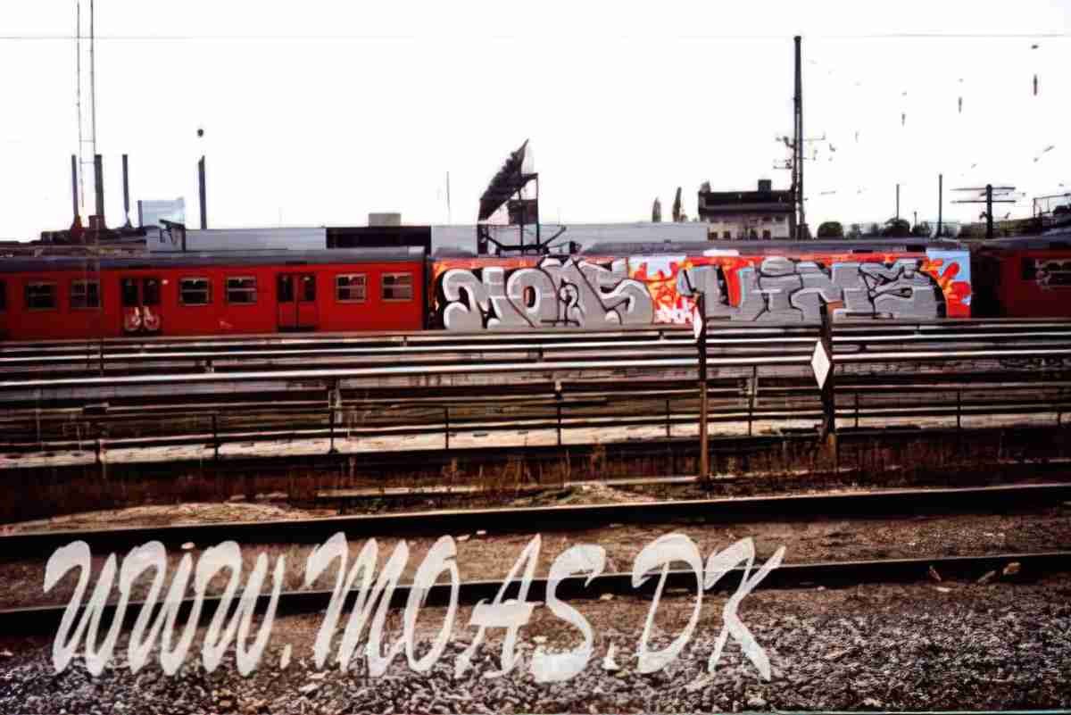 Street Art 4387 4385 GRAFFITI A4 Photo Print
