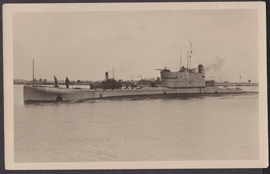 Submarine L Class No 71 Crew On Deck & Tug Boat Vintage A4 Photo Print