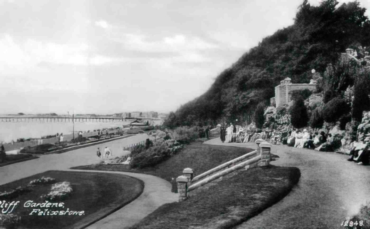 Suffolk Felixstowe Cliff Gardens 1920s Vintage A4 Photo Print