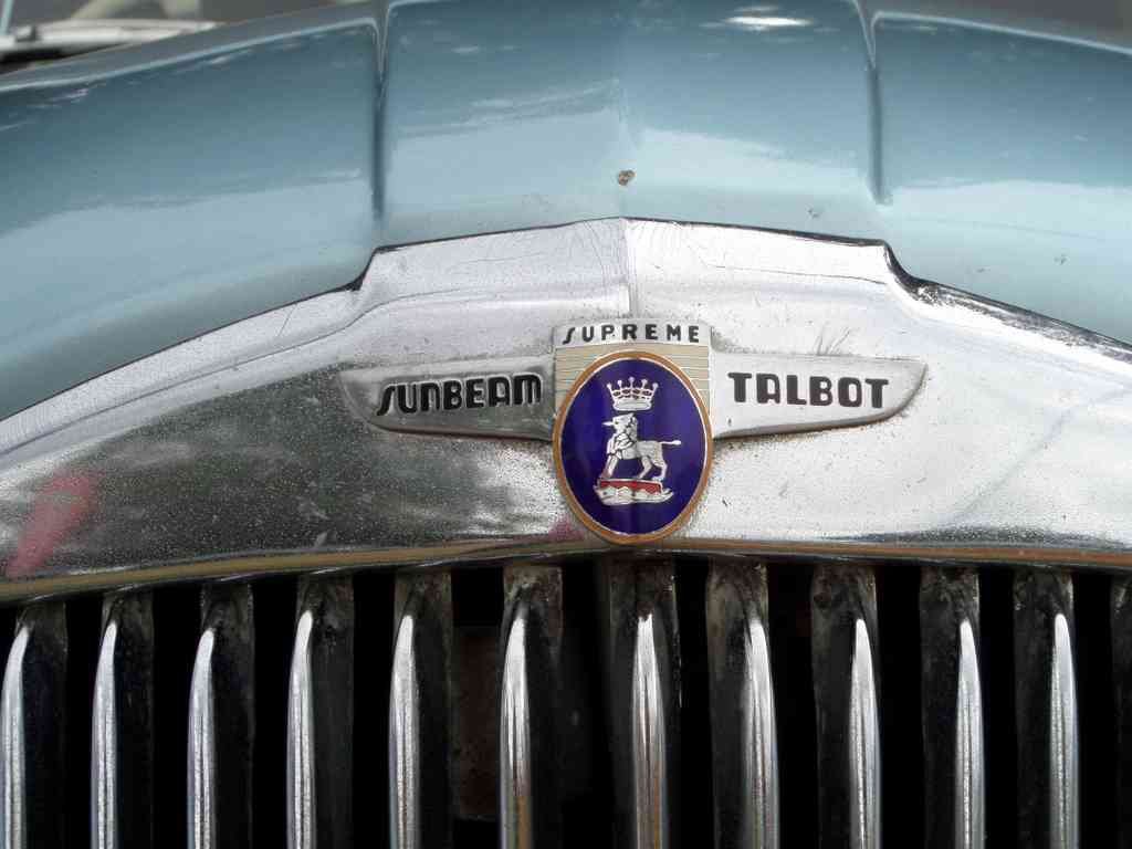 Sunmeam Bonnet Grille Boot 2621 A4 Photo Print