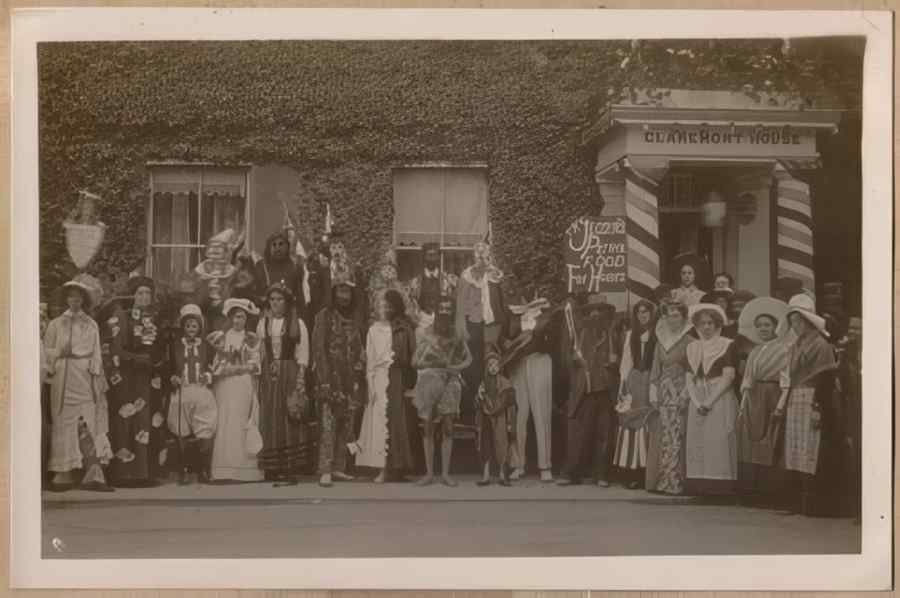 Surrey England16133 Vintage A4 Photo Print