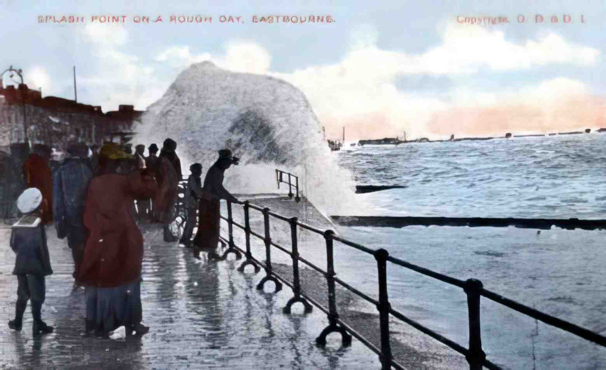 Sussex Eastbourne Splash Point on a Rough Day 1905 Vintage A4 Photo Print