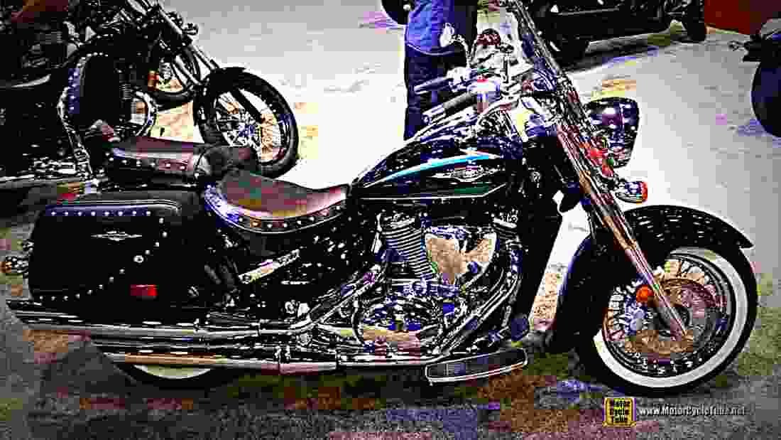 Suzuki Boulevard C50T 2017 1 motorbike A4 Photo Print