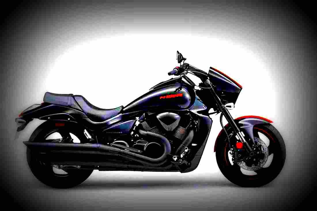 Suzuki Boulevard M109R 2018 4 motorbike A4 Photo Print