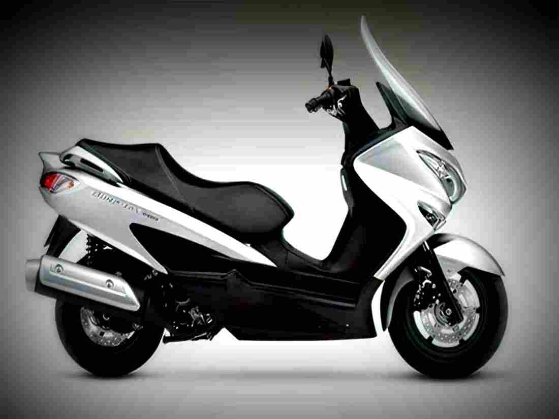 Suzuki Burgman 200 2018 3 motorbike A4 Photo Print