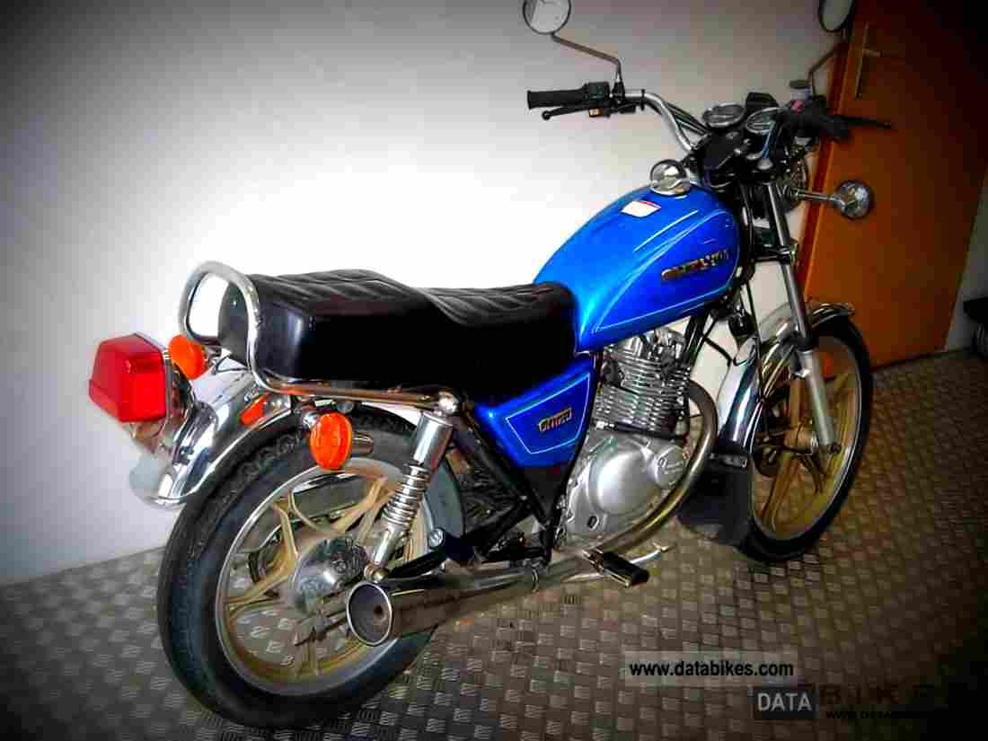 Suzuki DR 125 1991 4 motorbike A4 Photo Print