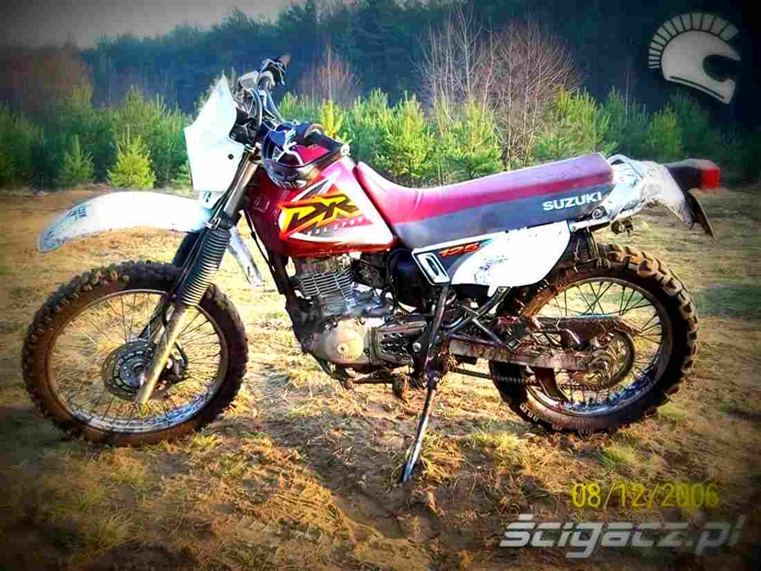 Suzuki DR 125 1992 1 motorbike A4 Photo Print