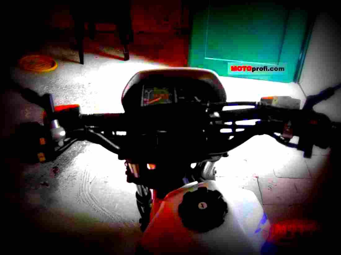 Suzuki DR 125 SE 1997 2 motorbike A4 Photo Print