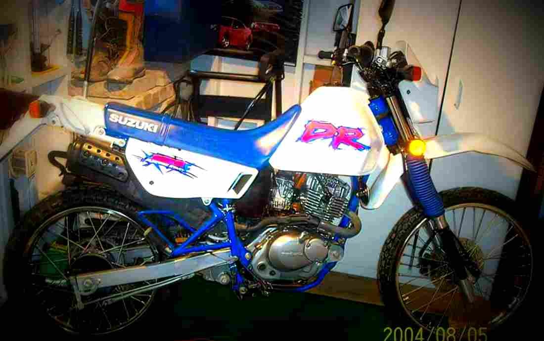 Suzuki DR 125 SE 1997 5 motorbike A4 Photo Print