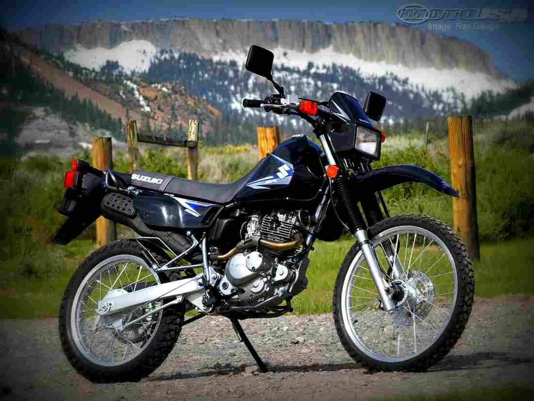 Suzuki DR 125 SE 2001 4 motorbike A4 Photo Print