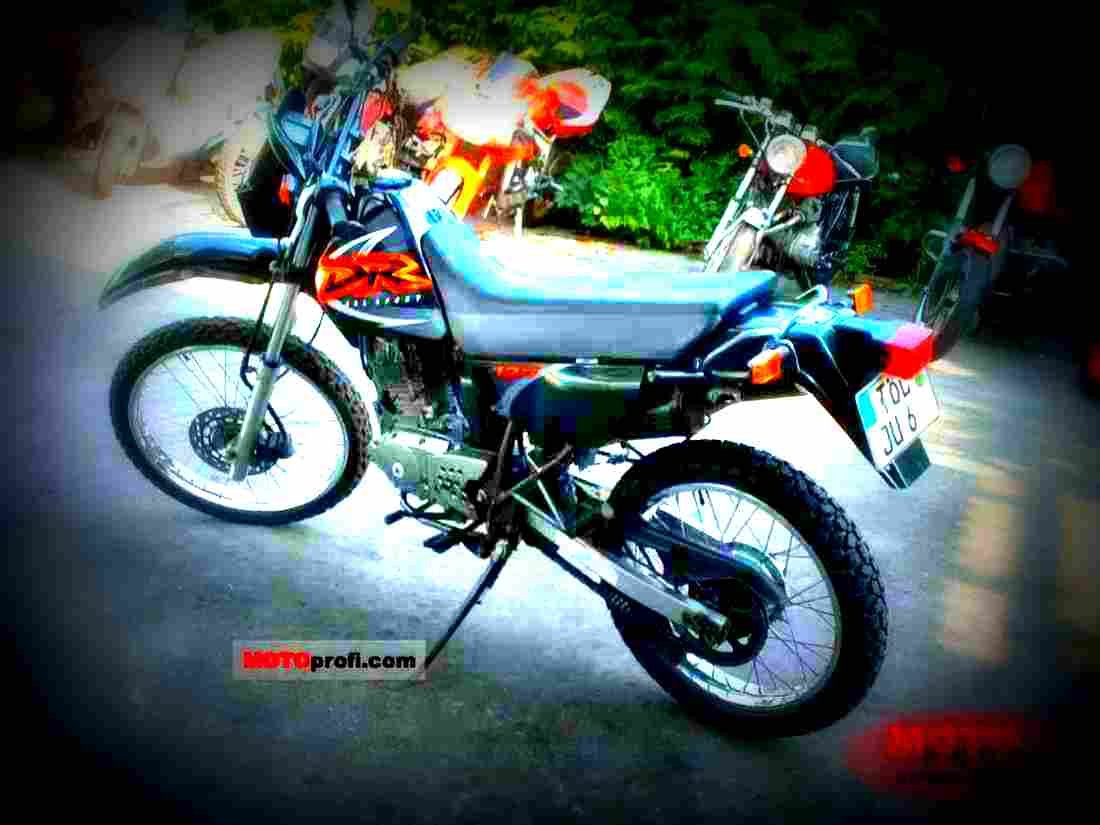 Suzuki DR 200 SE 2002 5 motorbike A4 Photo Print