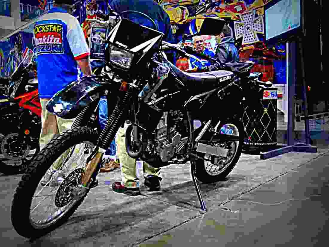 Suzuki DR 350 SE 2000 2 motorbike A4 Photo Print