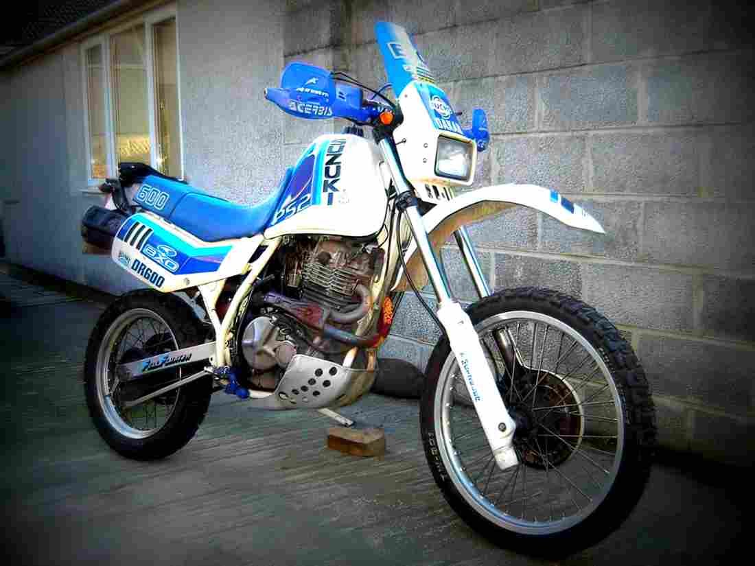 Suzuki DR 600 R Dakar 1986 2 motorbike A4 Photo Print