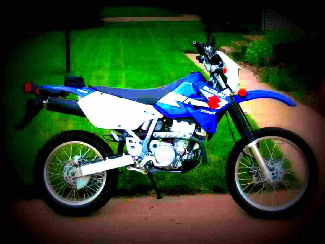 Suzuki DR Z 400 S 2002 1 motorbike A4 Photo Print