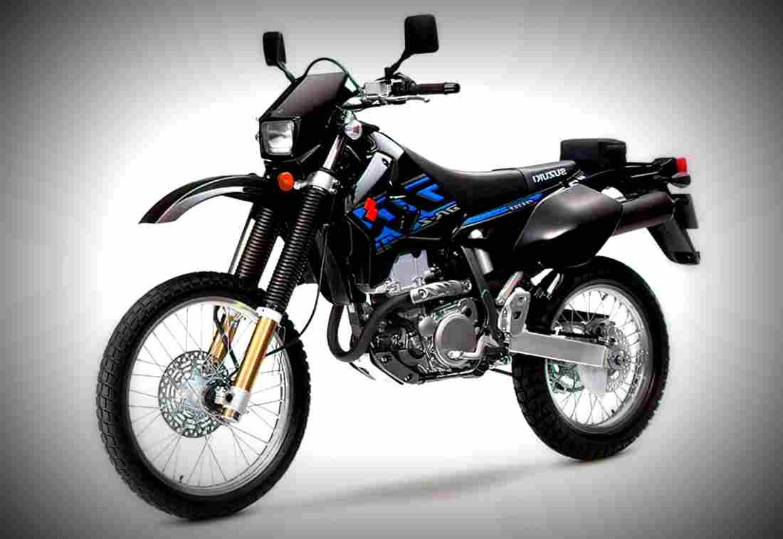 Suzuki DR Z400S 2017 2 motorbike A4 Photo Print