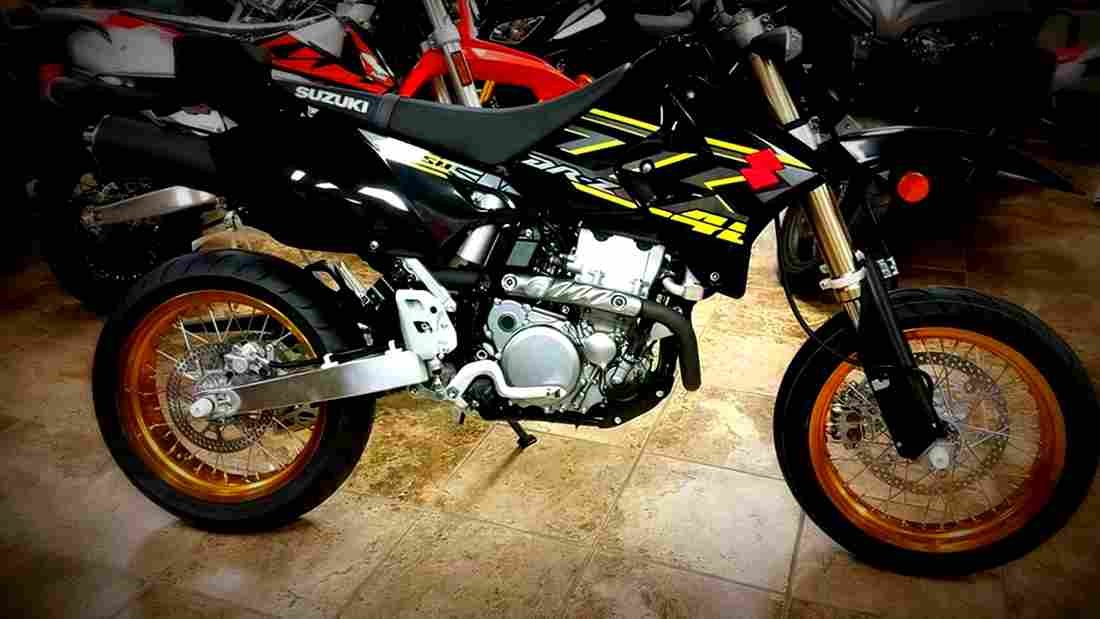 Suzuki DR Z400SM 2018 2 motorbike A4 Photo Print