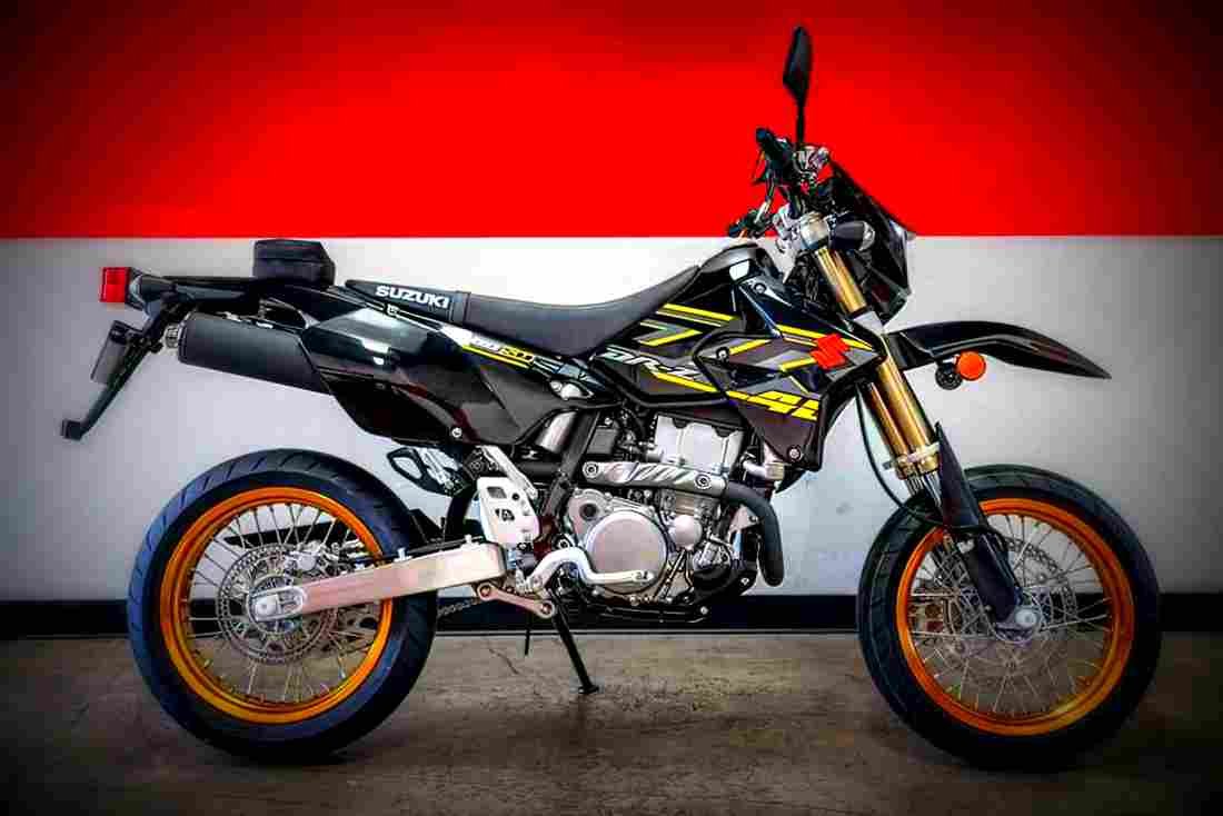Suzuki DR Z400SM 2018 4 motorbike A4 Photo Print