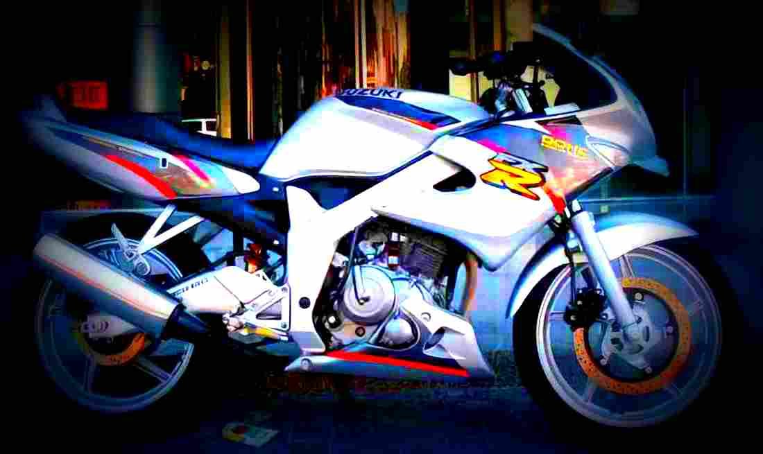 Suzuki FXR150 150cc 1 motorbike A4 Photo Print